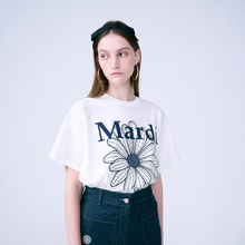 Load image into Gallery viewer, MARDI MERCREDI Tshirt Flowermardi Ivory Navy
