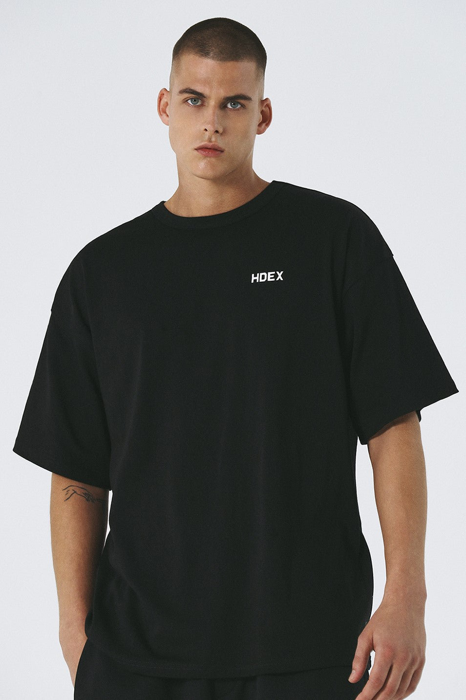 HDEX Main Back Logo Over Fit Sleeve T-Shirt Black